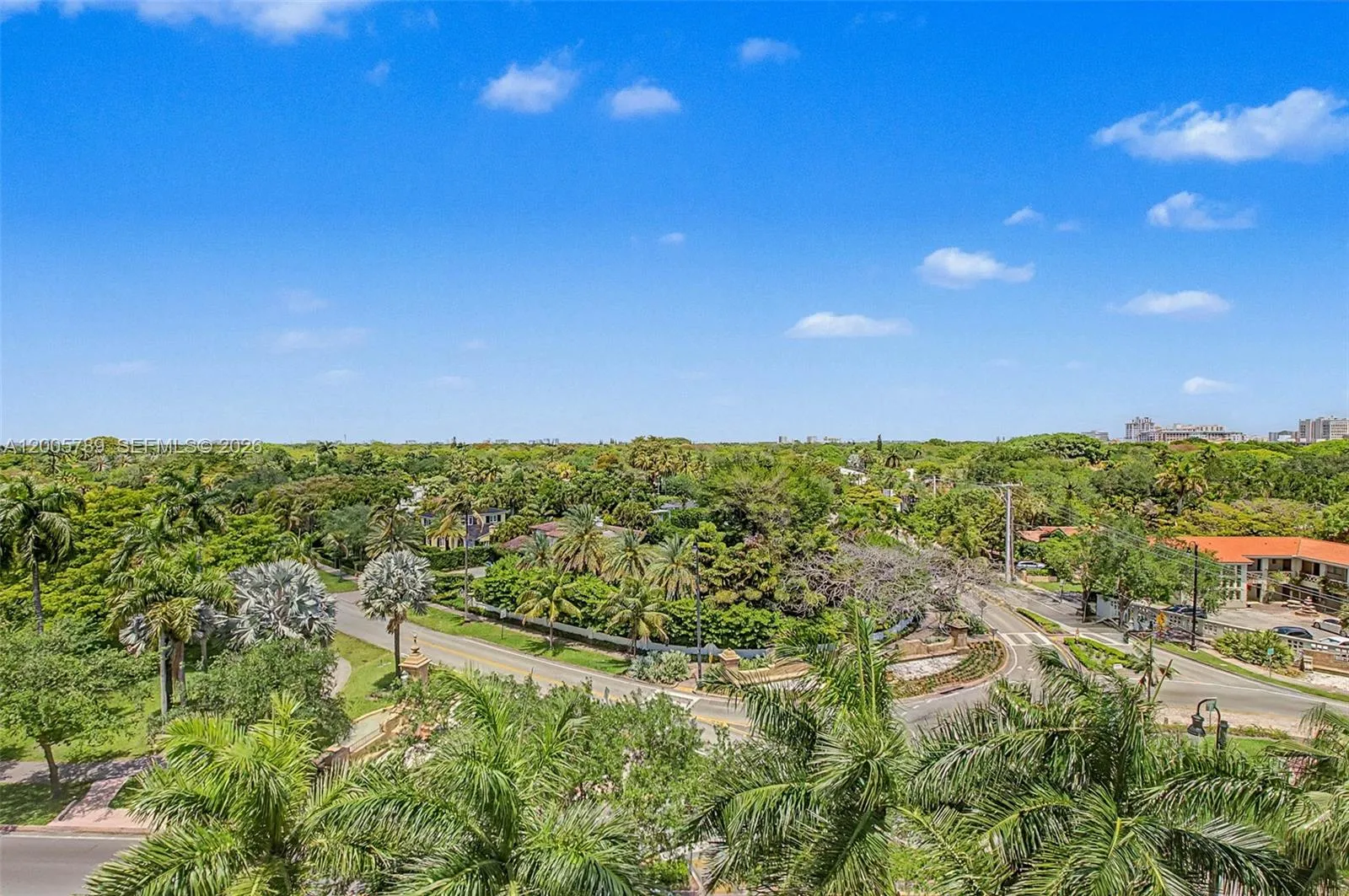 600 Coral Way 5, Coral Gables, Florida 33134, Coral Gables, Florida 33134, 3 Bedrooms Bedrooms, ,3 BathroomsBathrooms,Residential,For Sale,600 Coral Way 5, Coral Gables, Florida 33134,A12005789