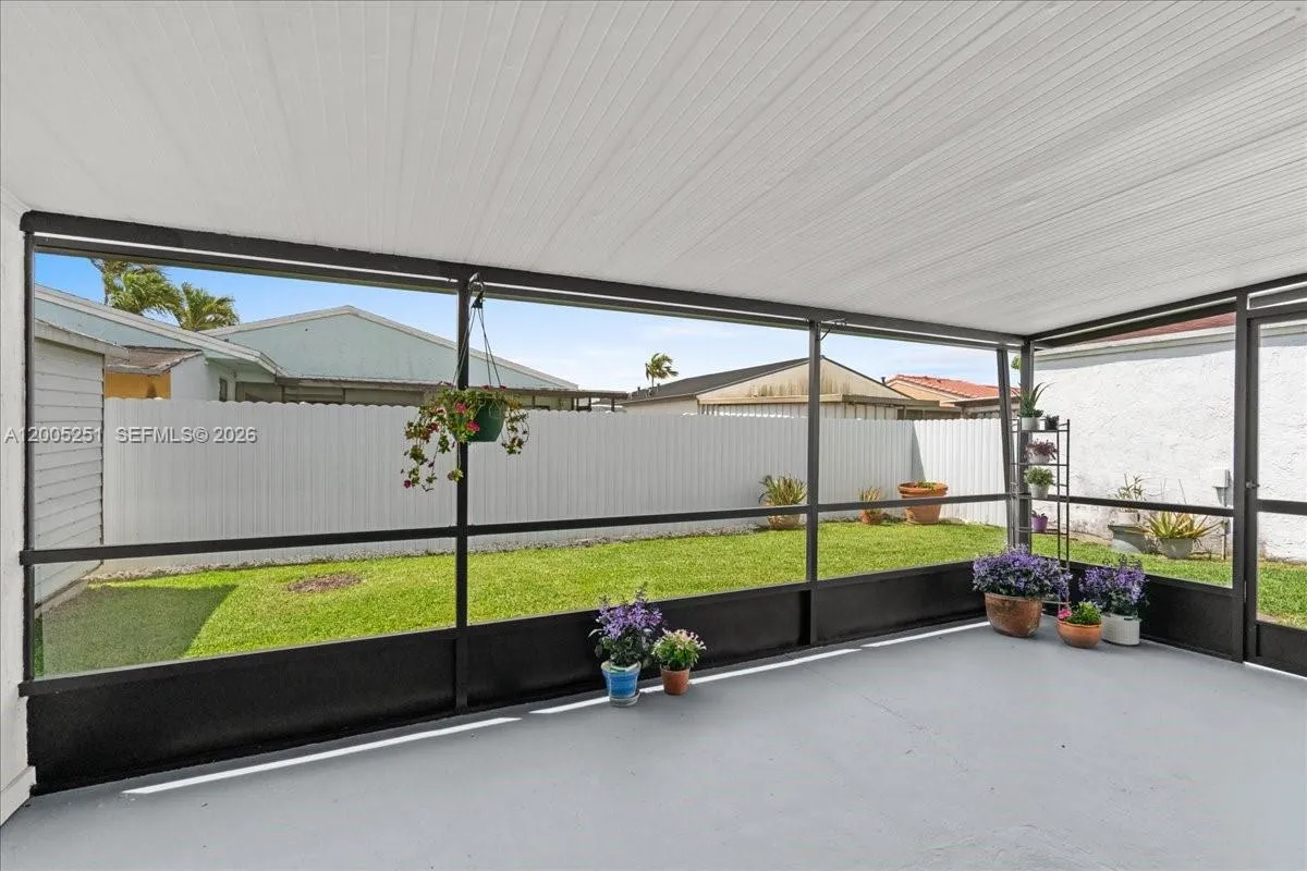 Screened Rear Patio/Lanai