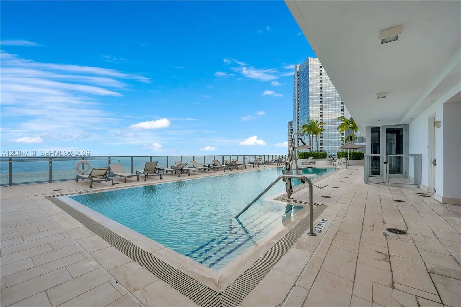 1300 Brickell Bay Dr 706, Miami, Florida 33131, Miami, Florida 33131, 1 Bedroom Bedrooms, ,1 BathroomBathrooms,Residential Lease,For Rent,1300 Brickell Bay Dr 706, Miami, Florida 33131,A12004710