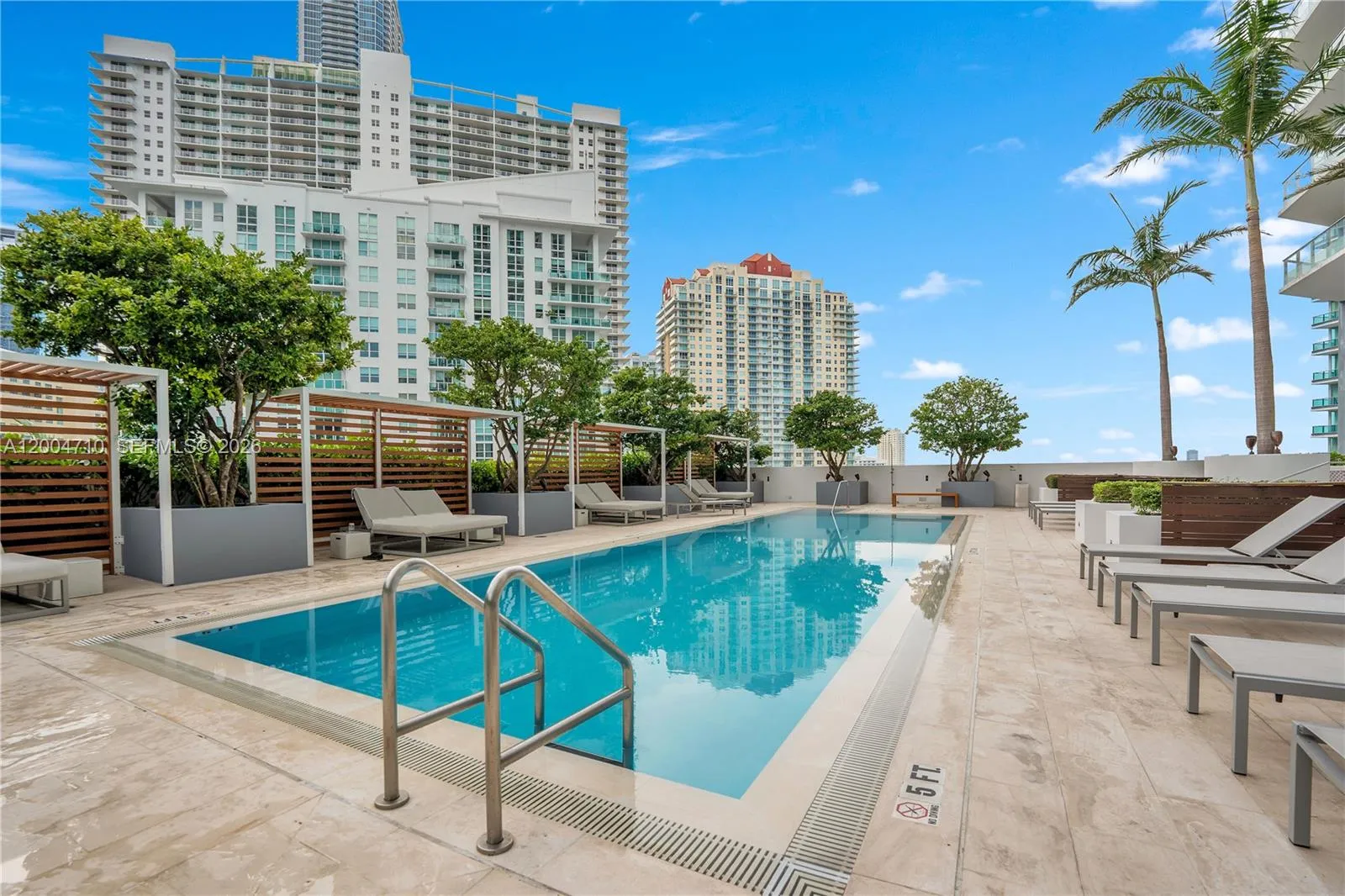 1300 Brickell Bay Dr 706, Miami, Florida 33131, Miami, Florida 33131, 1 Bedroom Bedrooms, ,1 BathroomBathrooms,Residential Lease,For Rent,1300 Brickell Bay Dr 706, Miami, Florida 33131,A12004710