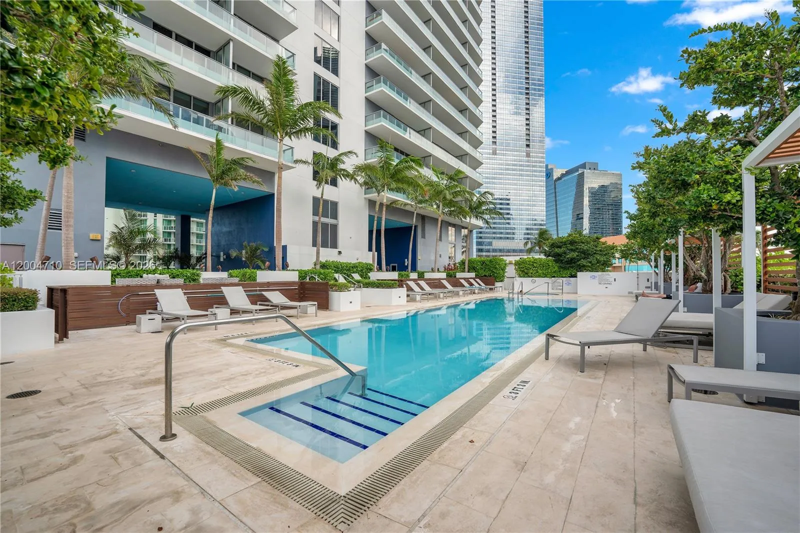 1300 Brickell Bay Dr 706, Miami, Florida 33131, Miami, Florida 33131, 1 Bedroom Bedrooms, ,1 BathroomBathrooms,Residential Lease,For Rent,1300 Brickell Bay Dr 706, Miami, Florida 33131,A12004710