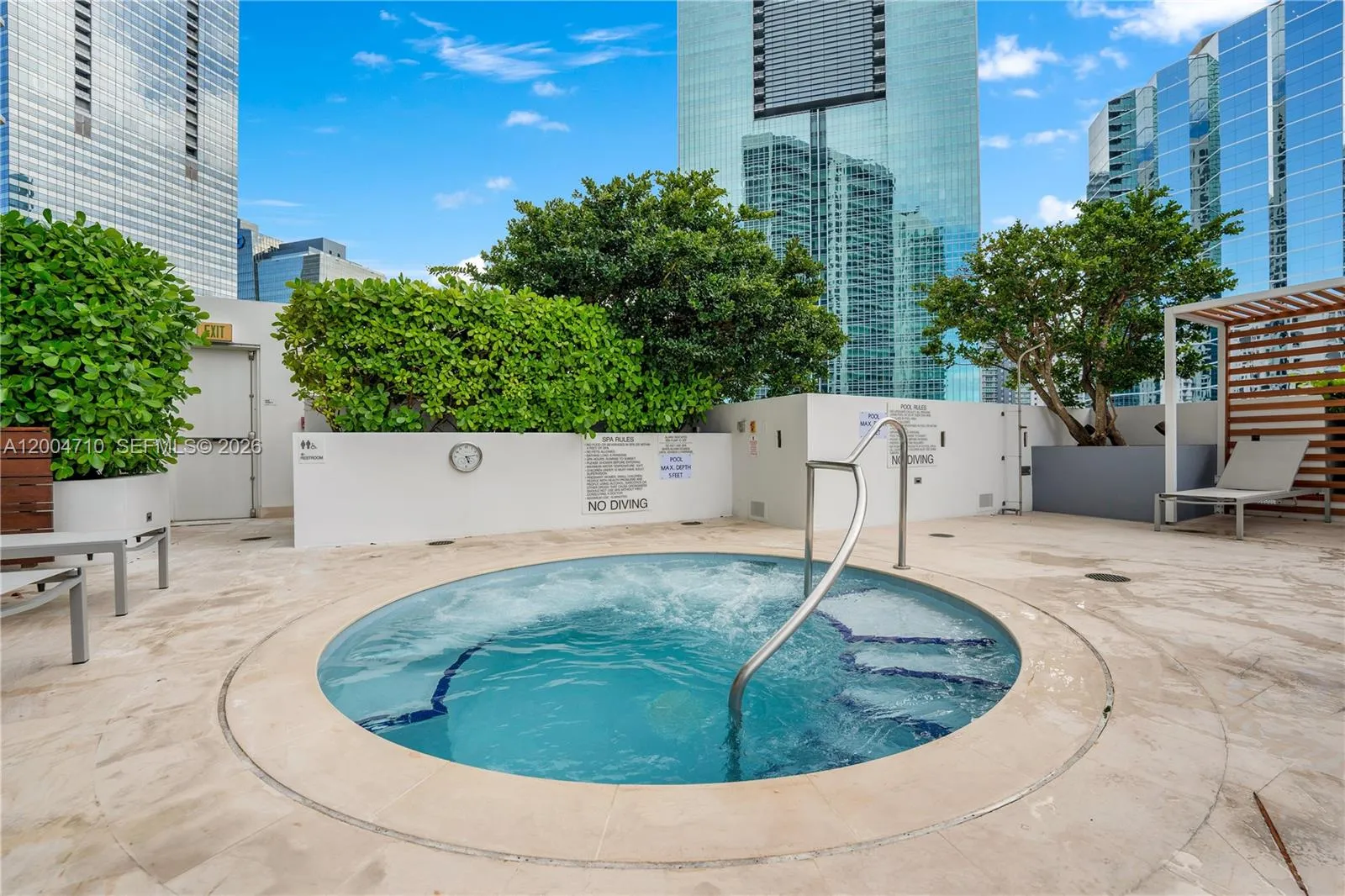 1300 Brickell Bay Dr 706, Miami, Florida 33131, Miami, Florida 33131, 1 Bedroom Bedrooms, ,1 BathroomBathrooms,Residential Lease,For Rent,1300 Brickell Bay Dr 706, Miami, Florida 33131,A12004710