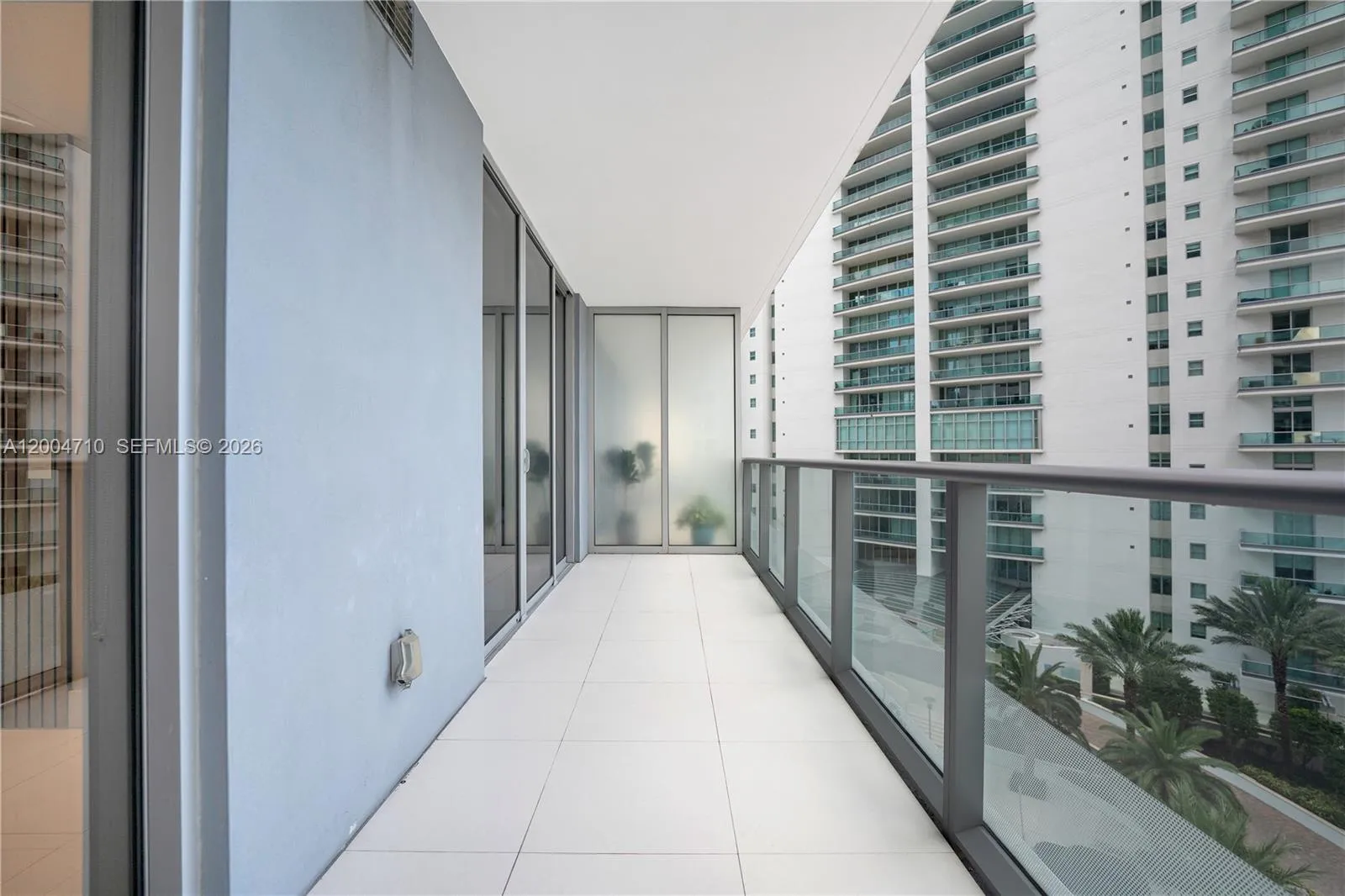 1300 Brickell Bay Dr 706, Miami, Florida 33131, Miami, Florida 33131, 1 Bedroom Bedrooms, ,1 BathroomBathrooms,Residential Lease,For Rent,1300 Brickell Bay Dr 706, Miami, Florida 33131,A12004710