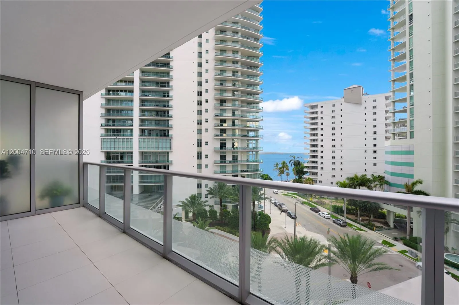 1300 Brickell Bay Dr 706, Miami, Florida 33131, Miami, Florida 33131, 1 Bedroom Bedrooms, ,1 BathroomBathrooms,Residential Lease,For Rent,1300 Brickell Bay Dr 706, Miami, Florida 33131,A12004710