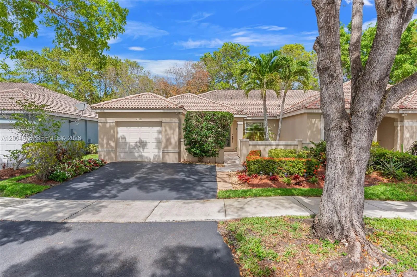 4108 Pine Ridge Ln, Weston, Florida 33331, Weston, Florida 33331, 3 Bedrooms Bedrooms, ,2 BathroomsBathrooms,Residential,For Sale,4108 Pine Ridge Ln, Weston, Florida 33331,A12004986