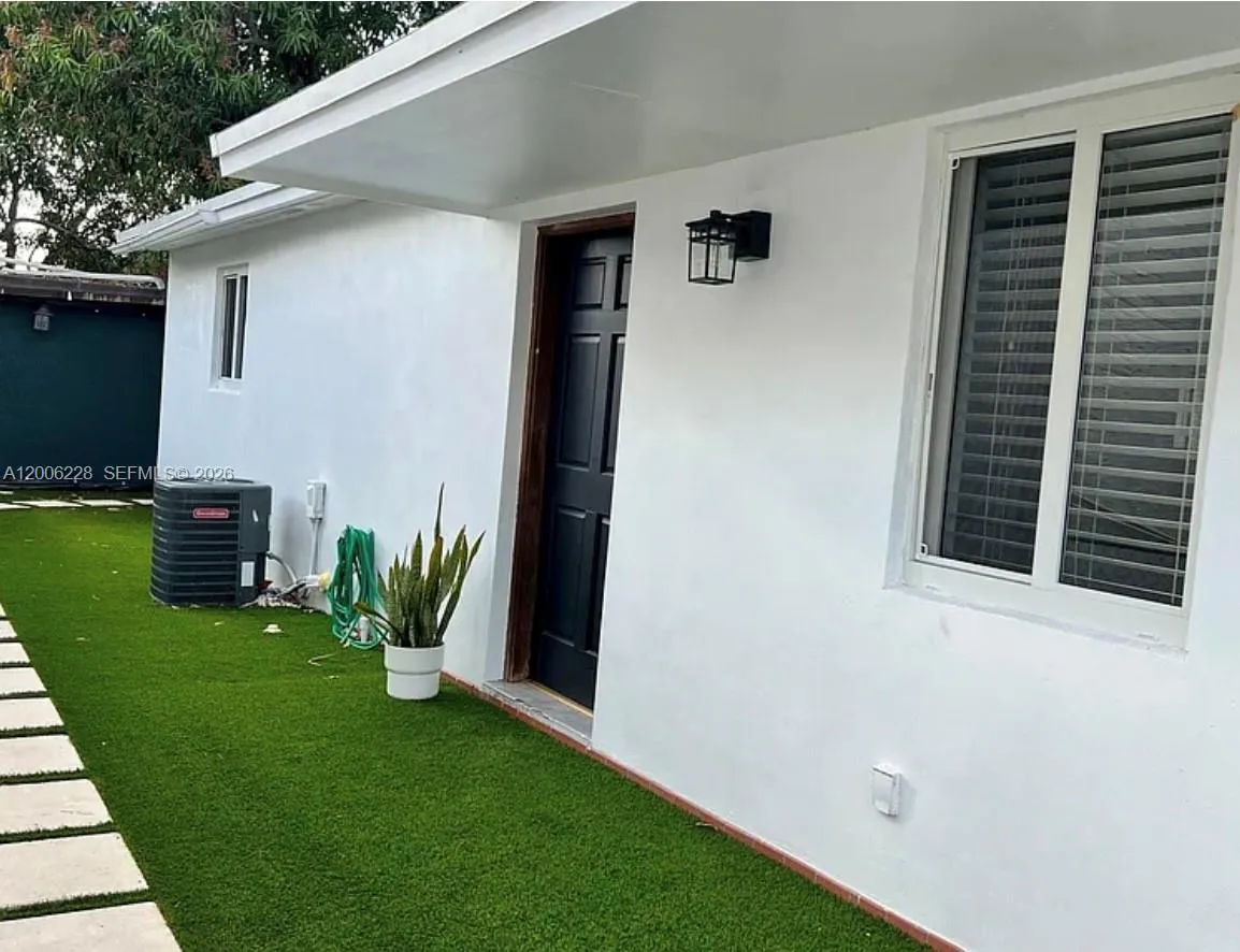 2036 Sw 57th Ct 2038, Miami, Florida 33155, Miami, Florida 33155, 2 Bedrooms Bedrooms, ,1 BathroomBathrooms,Residential Lease,For Rent,2036 Sw 57th Ct 2038, Miami, Florida 33155,A12006228