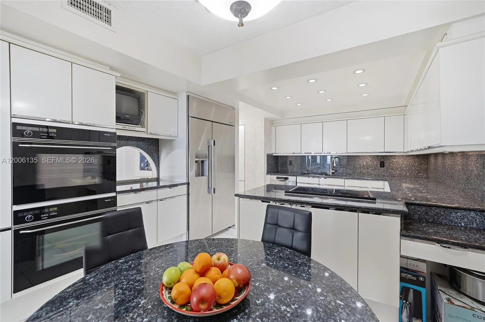 9801 Collins Ave 14d, Bal Harbour, Florida 33154, Bal Harbour, Florida 33154, 2 Bedrooms Bedrooms, ,2 BathroomsBathrooms,Residential,For Sale,9801 Collins Ave 14d, Bal Harbour, Florida 33154,A12006135