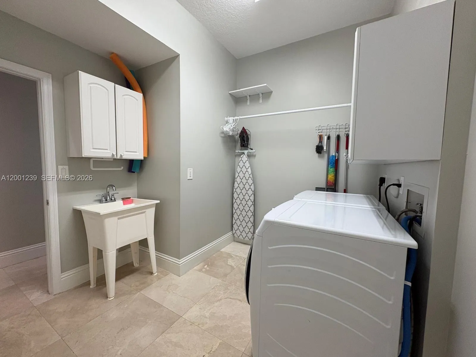 13805 Sw 41st St, Davie, Florida 33330, Davie, Florida 33330, 4 Bedrooms Bedrooms, ,3 BathroomsBathrooms,Residential,For Sale,13805 Sw 41st St, Davie, Florida 33330,A12001239