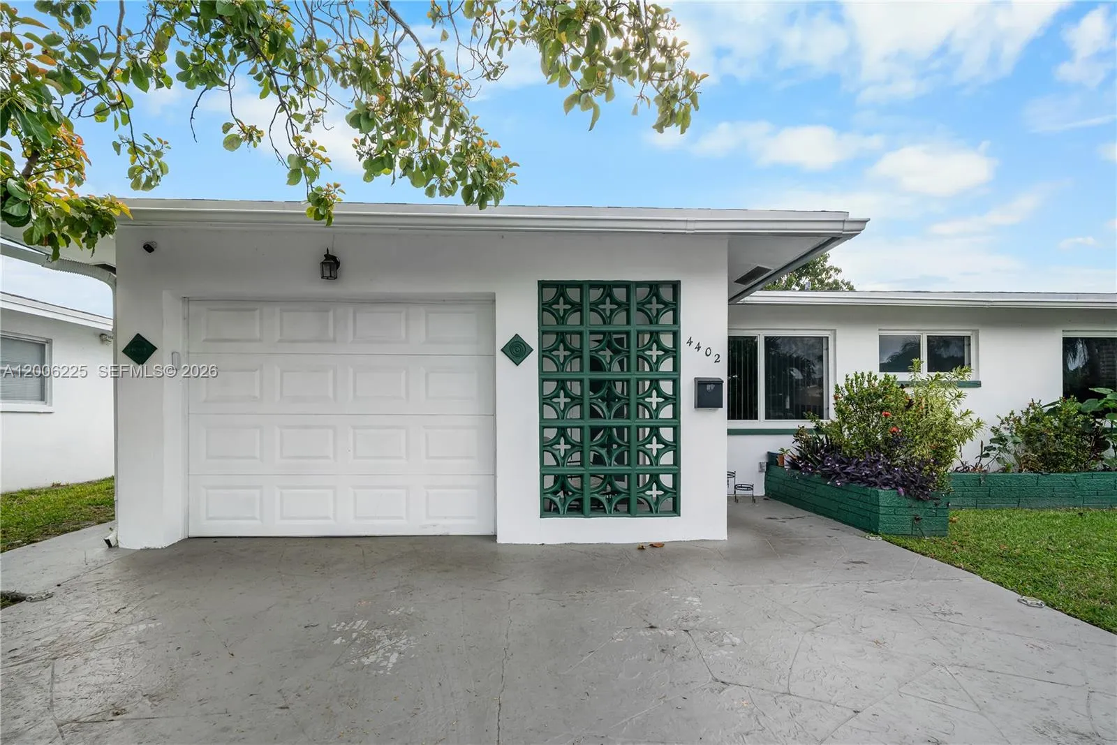 4402 Nw 44th Ave, Tamarac, Florida 33319, Tamarac, Florida 33319, 2 Bedrooms Bedrooms, ,2 BathroomsBathrooms,Residential,For Sale,4402 Nw 44th Ave, Tamarac, Florida 33319,A12006225