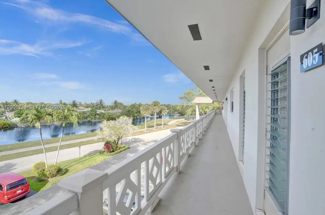 4706 Nw 36th St 605, Lauderdale Lakes, Florida 333, Lauderdale Lakes, Florida 33319, 2 Bedrooms Bedrooms, ,2 BathroomsBathrooms,Residential,For Sale,4706 Nw 36th St 605, Lauderdale Lakes, Florida 333,A12006289