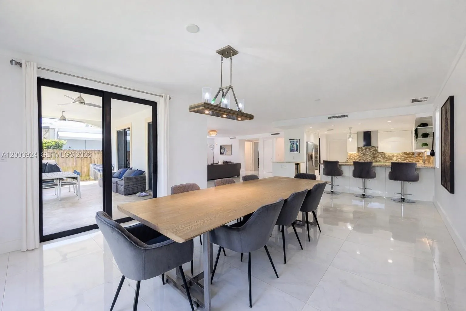 471 Sw 30th Rd, Miami, Florida 33129, Miami, Florida 33129, 4 Bedrooms Bedrooms, ,4 BathroomsBathrooms,Residential,For Sale,471 Sw 30th Rd, Miami, Florida 33129,A12003924