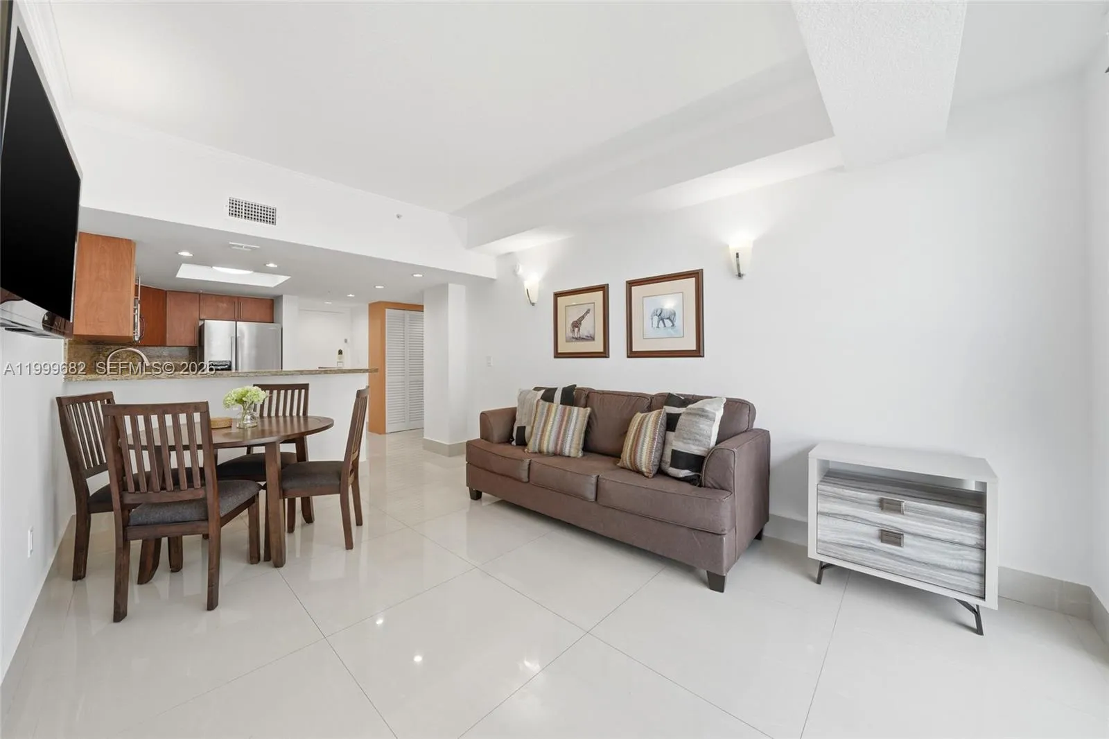 2951 S Bayshore Dr 1111, Miami, Florida 33133, Miami, Florida 33133, 1 Bedroom Bedrooms, ,1 BathroomBathrooms,Residential,For Sale,2951 S Bayshore Dr 1111, Miami, Florida 33133,A11999682