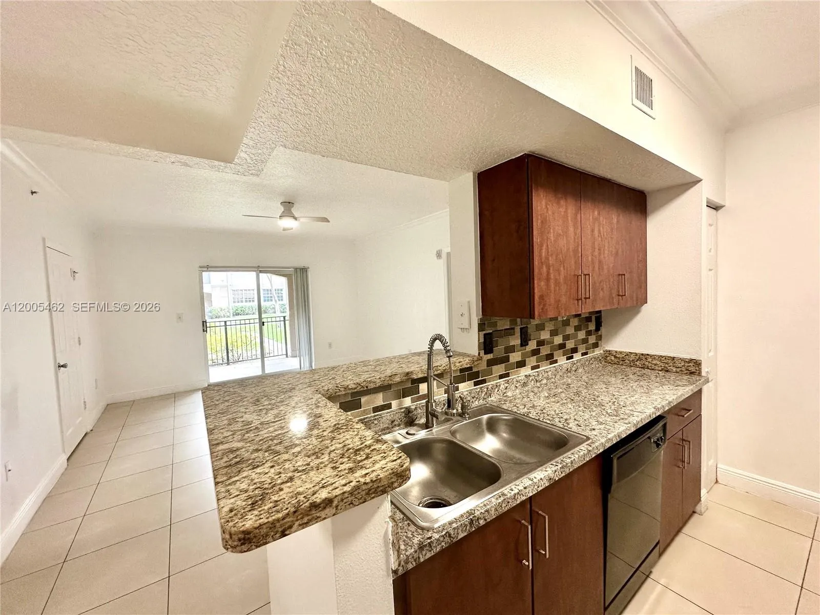 215 Sw 117th Ter 14104, Pembroke Pines, Florida 33, Pembroke Pines, Florida 33025, 2 Bedrooms Bedrooms, ,2 BathroomsBathrooms,Residential,For Sale,215 Sw 117th Ter 14104, Pembroke Pines, Florida 33,A12005462