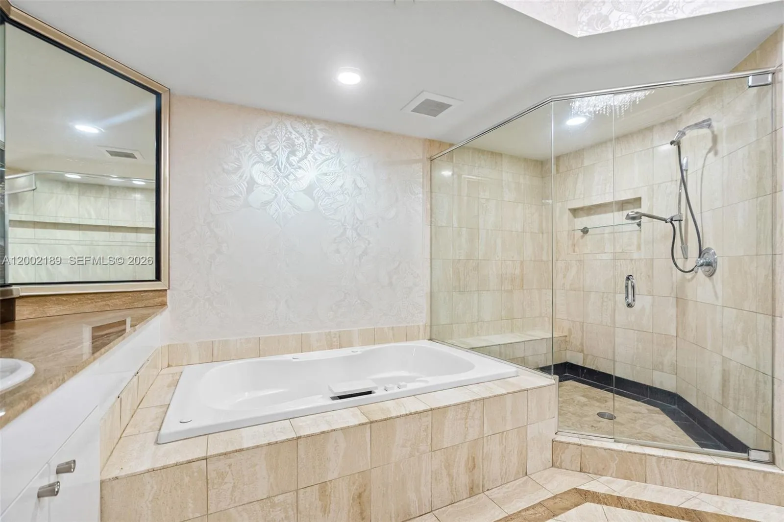 21050 Point Pl 403, Aventura, Florida 33180, Aventura, Florida 33180, 3 Bedrooms Bedrooms, ,2 BathroomsBathrooms,Residential,For Sale,21050 Point Pl 403, Aventura, Florida 33180,A12002189