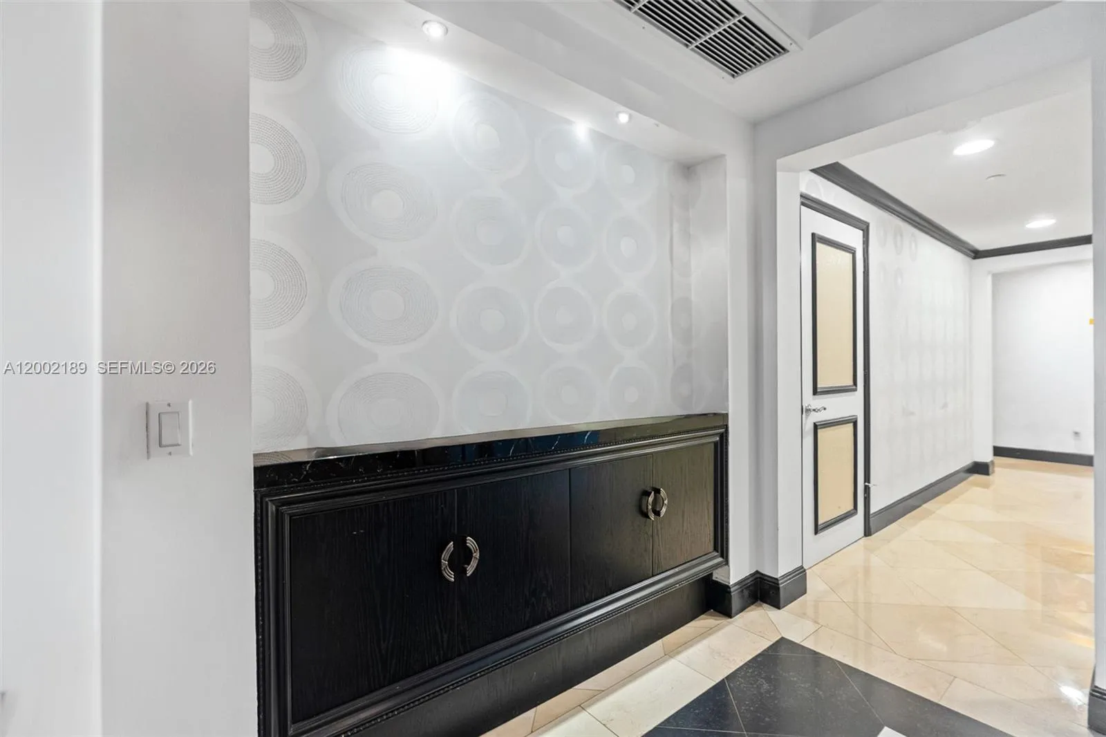 21050 Point Pl 403, Aventura, Florida 33180, Aventura, Florida 33180, 3 Bedrooms Bedrooms, ,2 BathroomsBathrooms,Residential,For Sale,21050 Point Pl 403, Aventura, Florida 33180,A12002189
