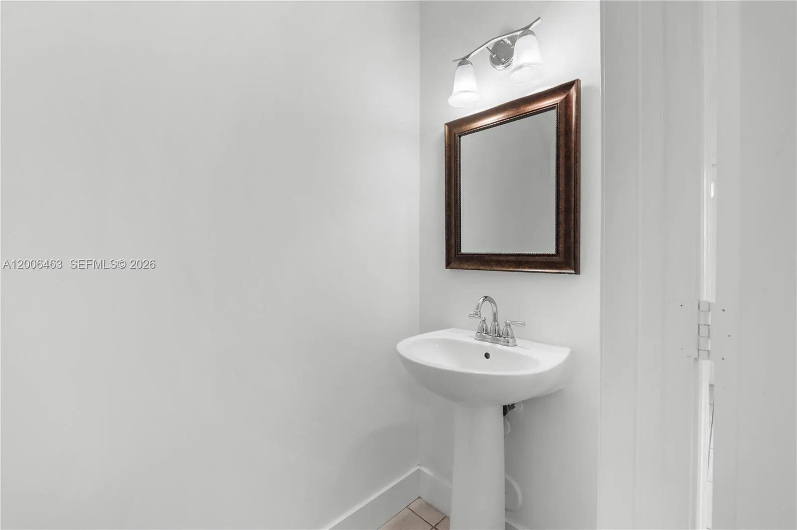 40 Simonton Cir 40, Weston, Florida 33326, Weston, Florida 33326, 2 Bedrooms Bedrooms, ,1 BathroomBathrooms,Residential,For Sale,40 Simonton Cir 40, Weston, Florida 33326,A12006463
