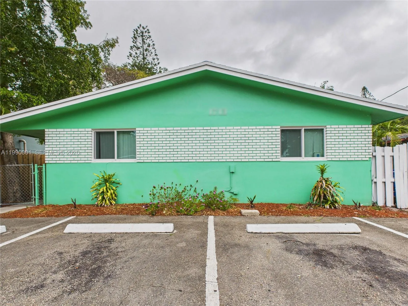 1713 Sw 11th Ct, Fort Lauderdale, Florida 33312, Fort Lauderdale, Florida 33312, ,Residential Income,For Sale,1713 Sw 11th Ct, Fort Lauderdale, Florida 33312,A11990001