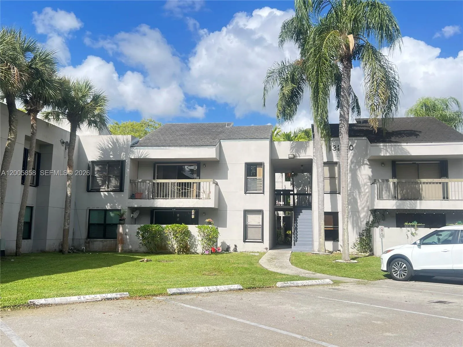 13240 Sw 88th Ln 106-e, Miami, Florida 33186, Miami, Florida 33186, 2 Bedrooms Bedrooms, ,2 BathroomsBathrooms,Residential Lease,For Rent,13240 Sw 88th Ln 106-e, Miami, Florida 33186,A12005858