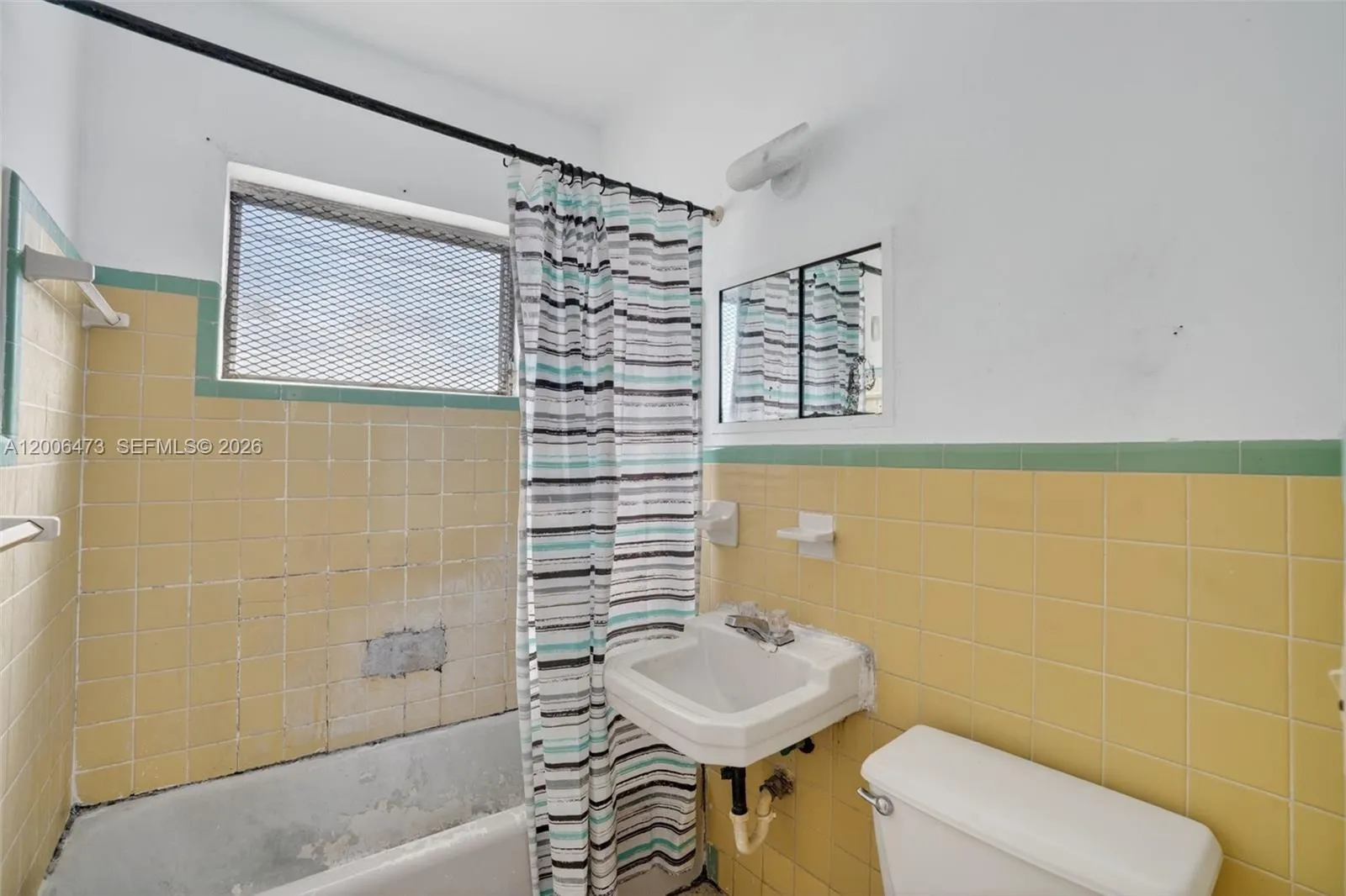 2110 Nw 24th St, Miami, Florida 33142, Miami, Florida 33142, ,Residential Income,For Sale,2110 Nw 24th St, Miami, Florida 33142,A12006473