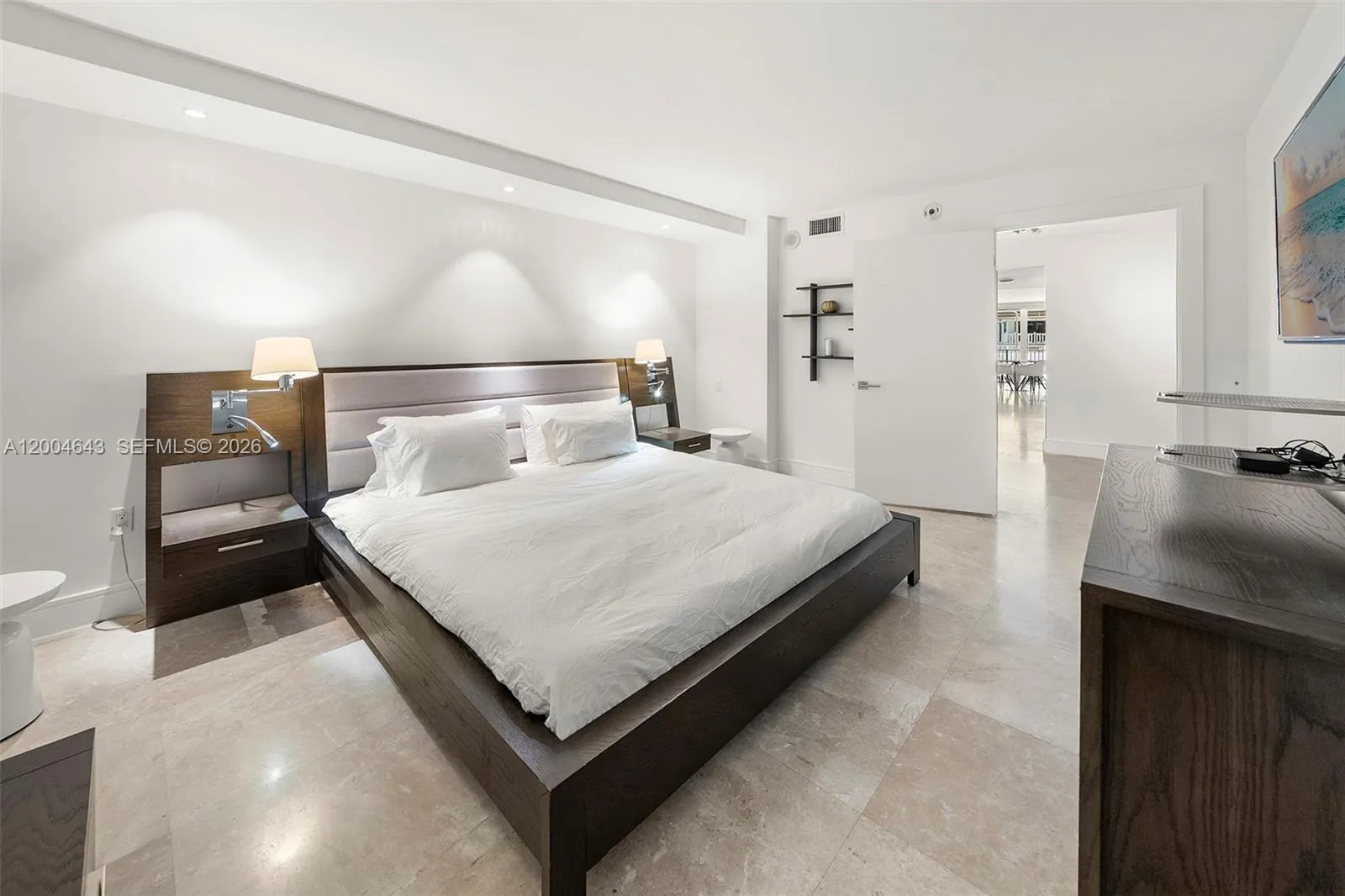 600 Grapetree Dr 3bs, Key Biscayne, Florida 33149, Key Biscayne, Florida 33149, 3 Bedrooms Bedrooms, ,3 BathroomsBathrooms,Residential Lease,For Rent,600 Grapetree Dr 3bs, Key Biscayne, Florida 33149,A12004643