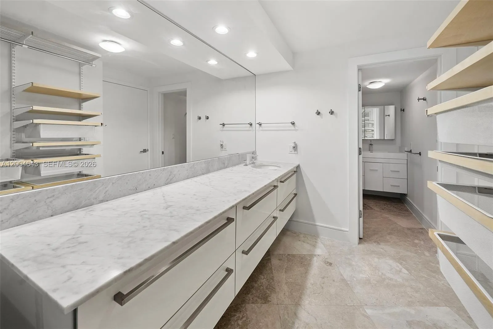 600 Grapetree Dr 3bs, Key Biscayne, Florida 33149, Key Biscayne, Florida 33149, 3 Bedrooms Bedrooms, ,3 BathroomsBathrooms,Residential Lease,For Rent,600 Grapetree Dr 3bs, Key Biscayne, Florida 33149,A12004643