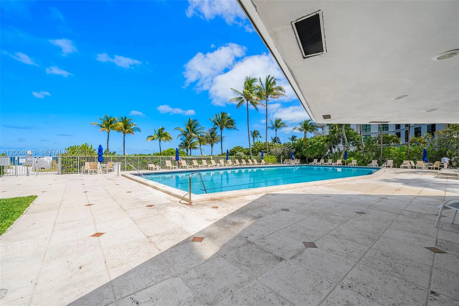 600 Grapetree Dr 3bs, Key Biscayne, Florida 33149, Key Biscayne, Florida 33149, 3 Bedrooms Bedrooms, ,3 BathroomsBathrooms,Residential Lease,For Rent,600 Grapetree Dr 3bs, Key Biscayne, Florida 33149,A12004643