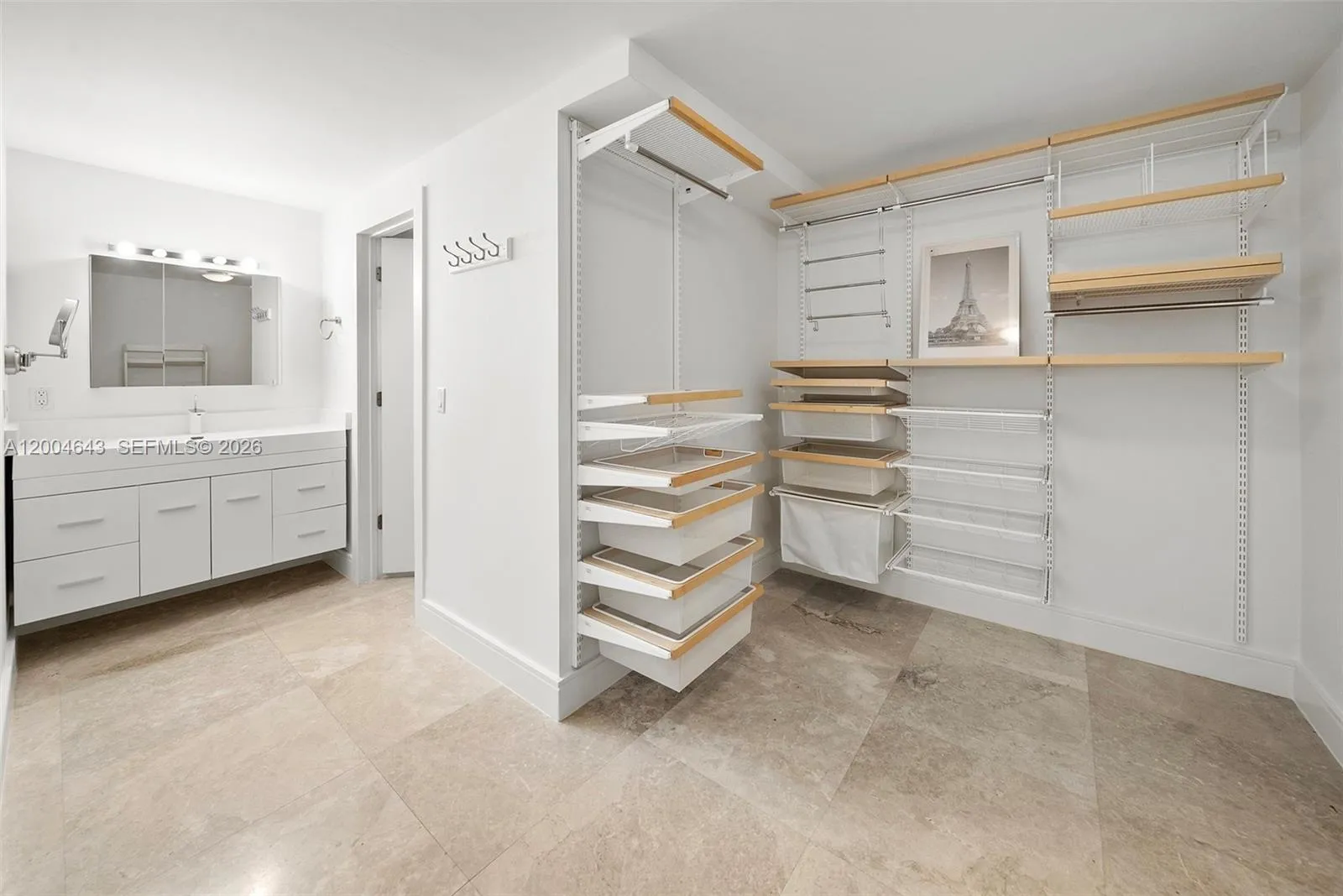 600 Grapetree Dr 3bs, Key Biscayne, Florida 33149, Key Biscayne, Florida 33149, 3 Bedrooms Bedrooms, ,3 BathroomsBathrooms,Residential Lease,For Rent,600 Grapetree Dr 3bs, Key Biscayne, Florida 33149,A12004643