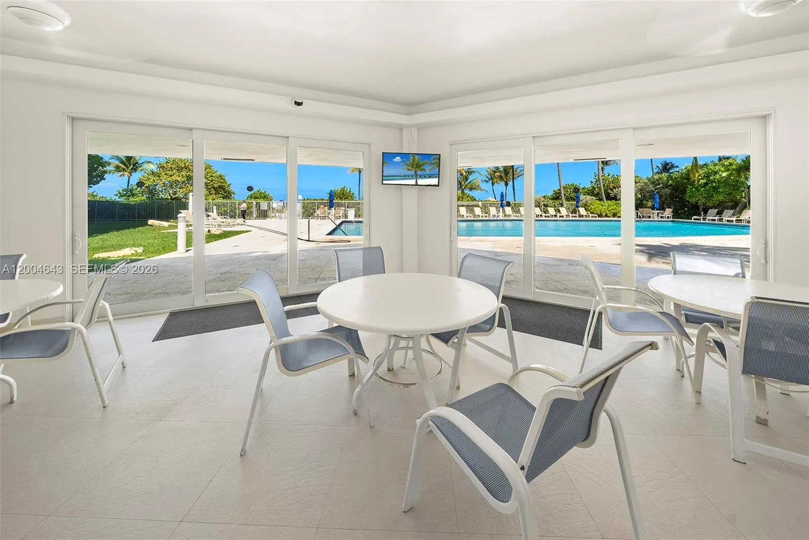 600 Grapetree Dr 3bs, Key Biscayne, Florida 33149, Key Biscayne, Florida 33149, 3 Bedrooms Bedrooms, ,3 BathroomsBathrooms,Residential Lease,For Rent,600 Grapetree Dr 3bs, Key Biscayne, Florida 33149,A12004643