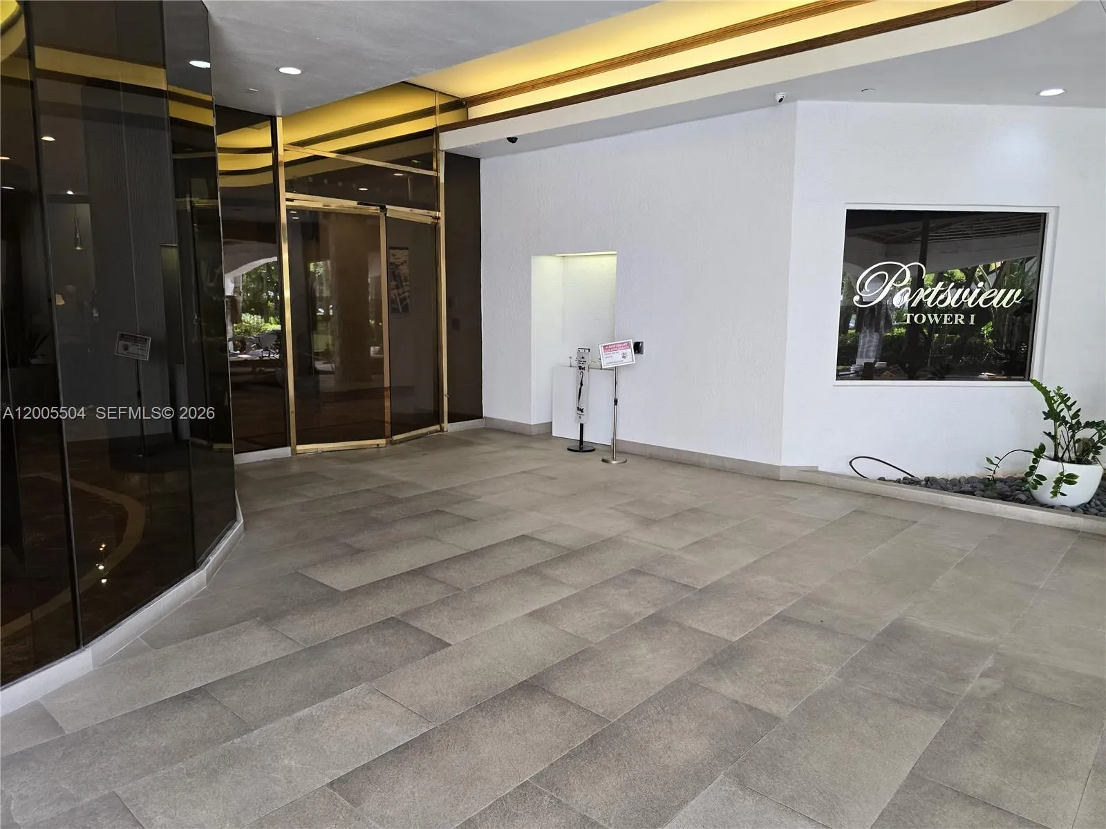 3610 Yacht Club Dr 1016, Aventura, Florida 33180, Aventura, Florida 33180, 3 Bedrooms Bedrooms, ,2 BathroomsBathrooms,Residential,For Sale,3610 Yacht Club Dr 1016, Aventura, Florida 33180,A12005504