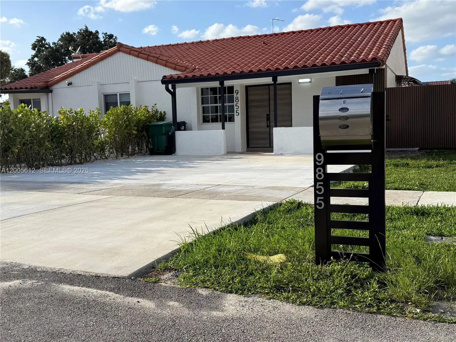 9855 Sw 1st Ter, Miami, Florida 33174, Miami, Florida 33174, 2 Bedrooms Bedrooms, ,2 BathroomsBathrooms,Residential,For Sale,9855 Sw 1st Ter, Miami, Florida 33174,A12005612