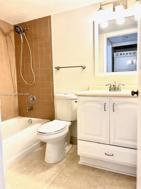 871 Ne 207th Ter 4-101, Miami, Florida 33179, Miami, Florida 33179, 2 Bedrooms Bedrooms, ,2 BathroomsBathrooms,Residential Lease,For Rent,871 Ne 207th Ter 4-101, Miami, Florida 33179,A12006192