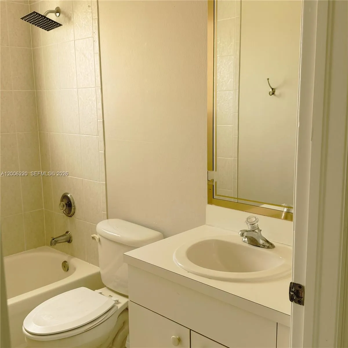 390 Ne 35th Ave, Homestead, Florida 33033, Homestead, Florida 33033, 3 Bedrooms Bedrooms, ,2 BathroomsBathrooms,Residential,For Sale,390 Ne 35th Ave, Homestead, Florida 33033,A12006220