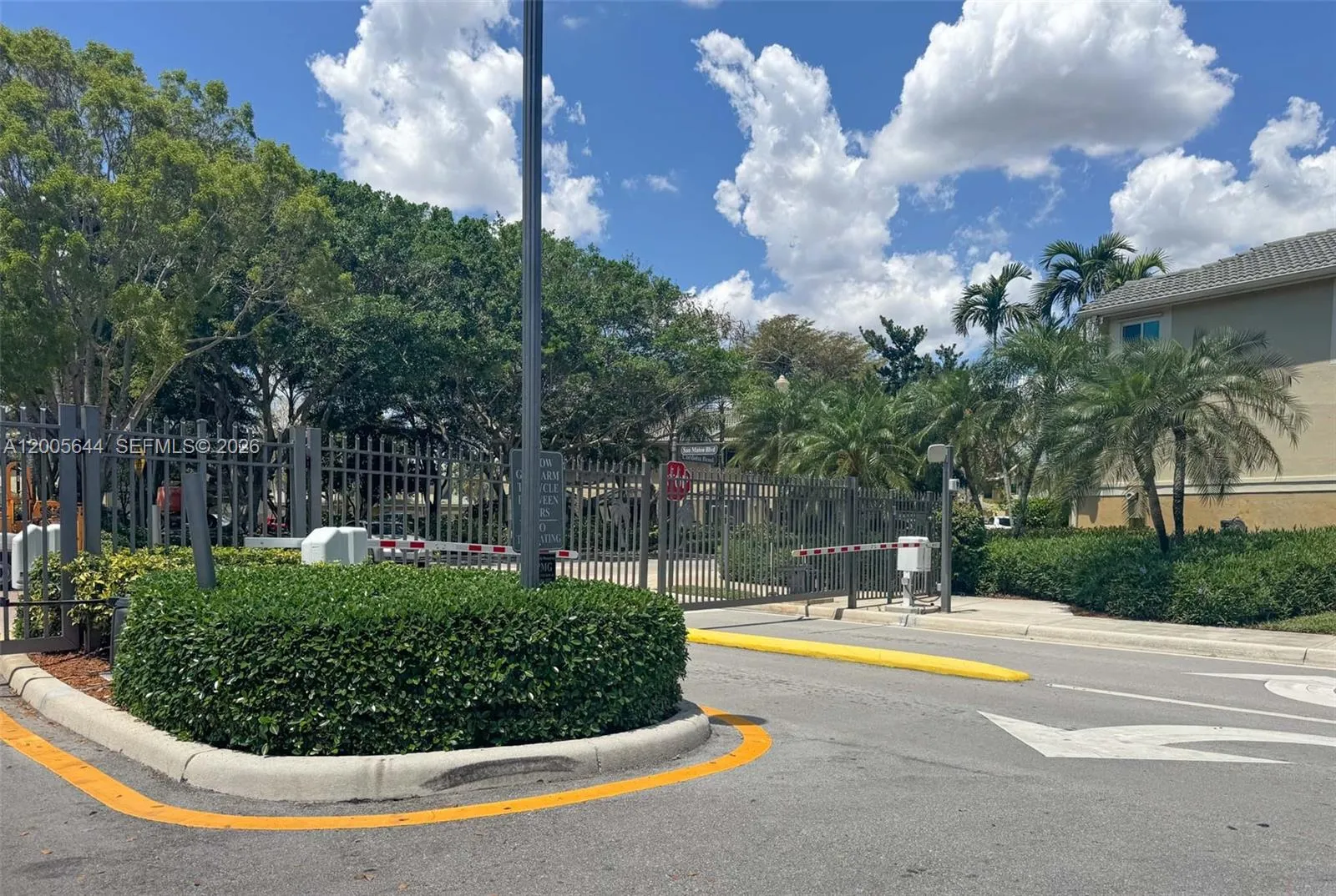 2143 Hacienda Ter, Weston, Florida 33327, Weston, Florida 33327, 4 Bedrooms Bedrooms, ,2 BathroomsBathrooms,Residential Lease,For Rent,2143 Hacienda Ter, Weston, Florida 33327,A12005644