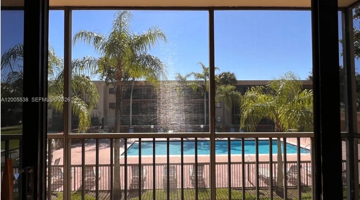 8415 Sw 107th Ave 208w, Miami, Florida 33173, Miami, Florida 33173, 2 Bedrooms Bedrooms, ,2 BathroomsBathrooms,Residential,For Sale,8415 Sw 107th Ave 208w, Miami, Florida 33173,A12005538