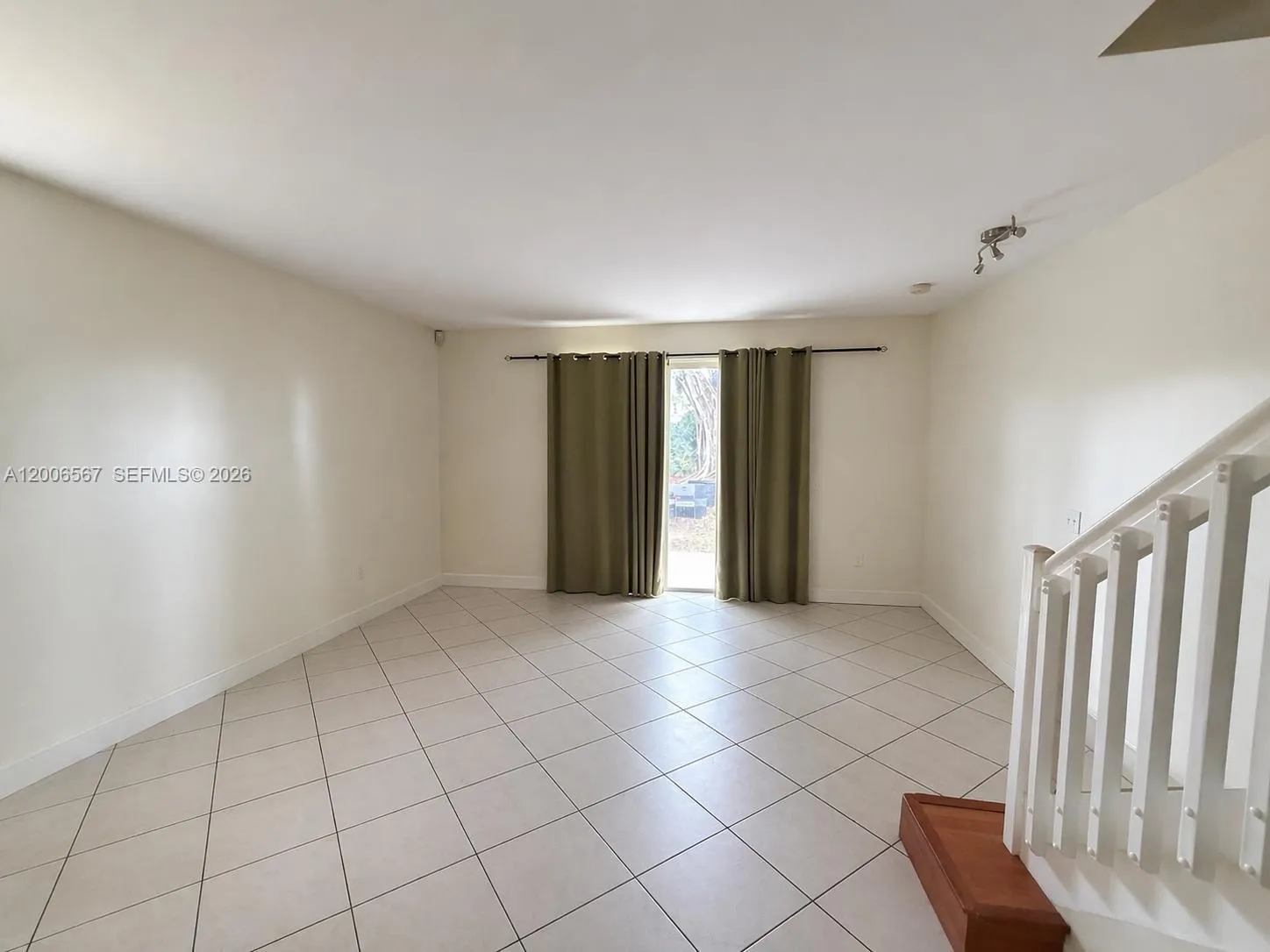 2050 Madeira Dr, Weston, Florida 33327, Weston, Florida 33327, 4 Bedrooms Bedrooms, ,2 BathroomsBathrooms,Residential,For Sale,2050 Madeira Dr, Weston, Florida 33327,A12006567