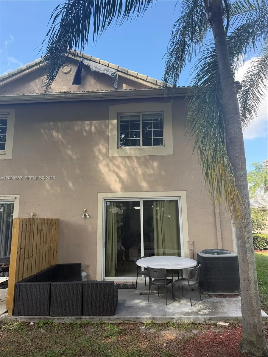 2050 Madeira Dr, Weston, Florida 33327, Weston, Florida 33327, 4 Bedrooms Bedrooms, ,2 BathroomsBathrooms,Residential,For Sale,2050 Madeira Dr, Weston, Florida 33327,A12006567