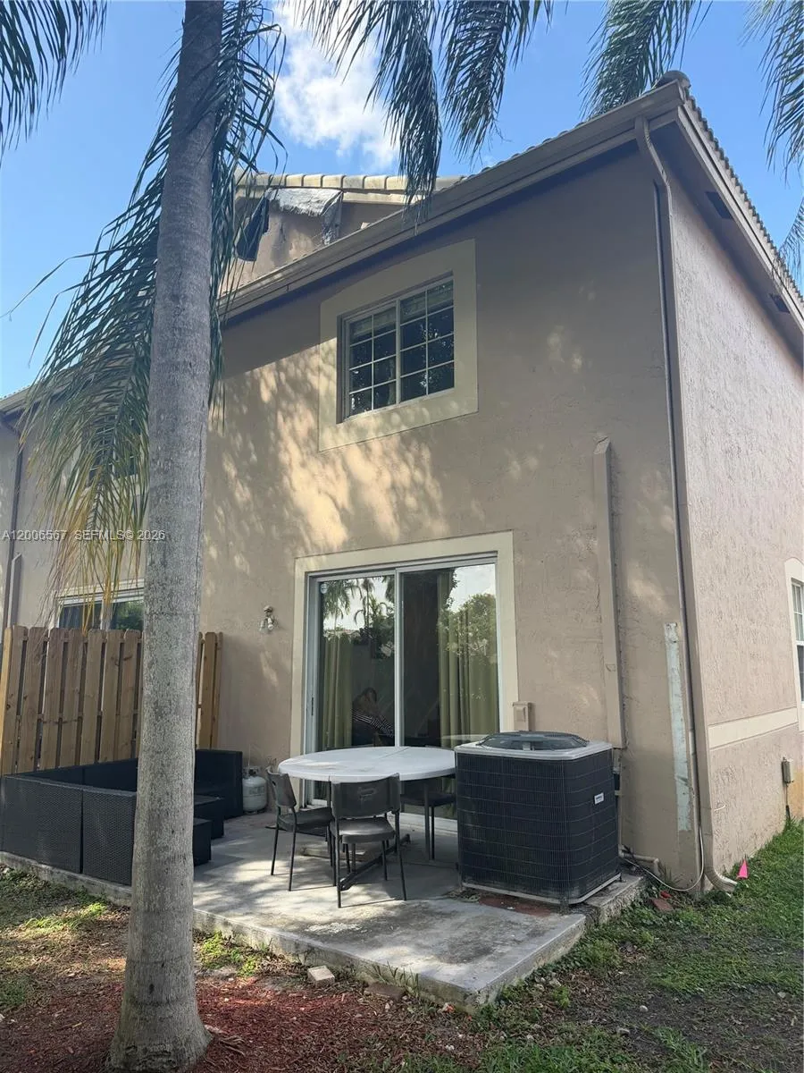 2050 Madeira Dr, Weston, Florida 33327, Weston, Florida 33327, 4 Bedrooms Bedrooms, ,2 BathroomsBathrooms,Residential,For Sale,2050 Madeira Dr, Weston, Florida 33327,A12006567