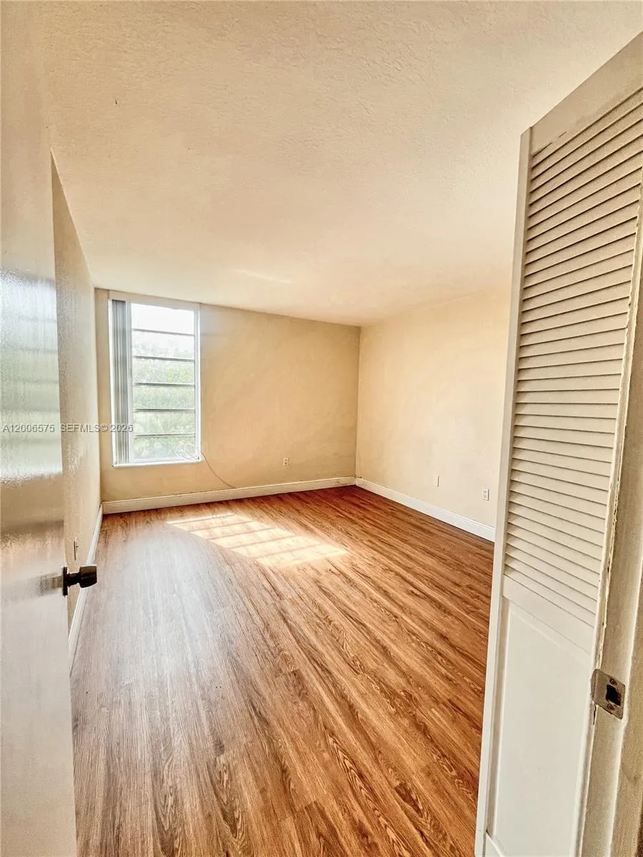 8870 Fontainebleau Blvd 409, Hialeah, Florida 3317, Miami, Florida 33172, 2 Bedrooms Bedrooms, ,1 BathroomBathrooms,Residential Lease,For Rent,8870 Fontainebleau Blvd 409, Hialeah, Florida 3317,A12006575