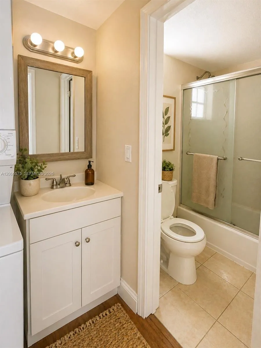 8870 Fontainebleau Blvd 409, Hialeah, Florida 3317, Miami, Florida 33172, 2 Bedrooms Bedrooms, ,1 BathroomBathrooms,Residential Lease,For Rent,8870 Fontainebleau Blvd 409, Hialeah, Florida 3317,A12006575