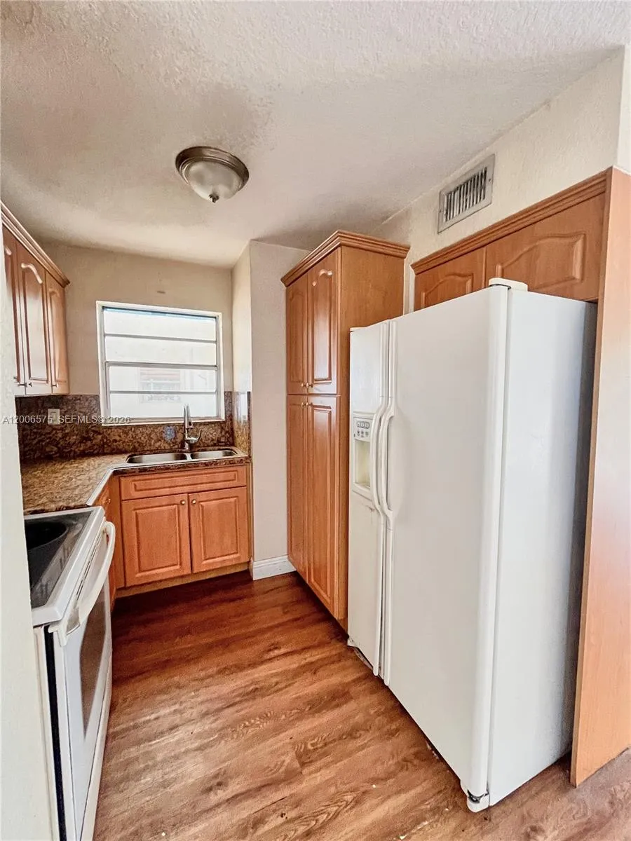 8870 Fontainebleau Blvd 409, Hialeah, Florida 3317, Miami, Florida 33172, 2 Bedrooms Bedrooms, ,1 BathroomBathrooms,Residential Lease,For Rent,8870 Fontainebleau Blvd 409, Hialeah, Florida 3317,A12006575