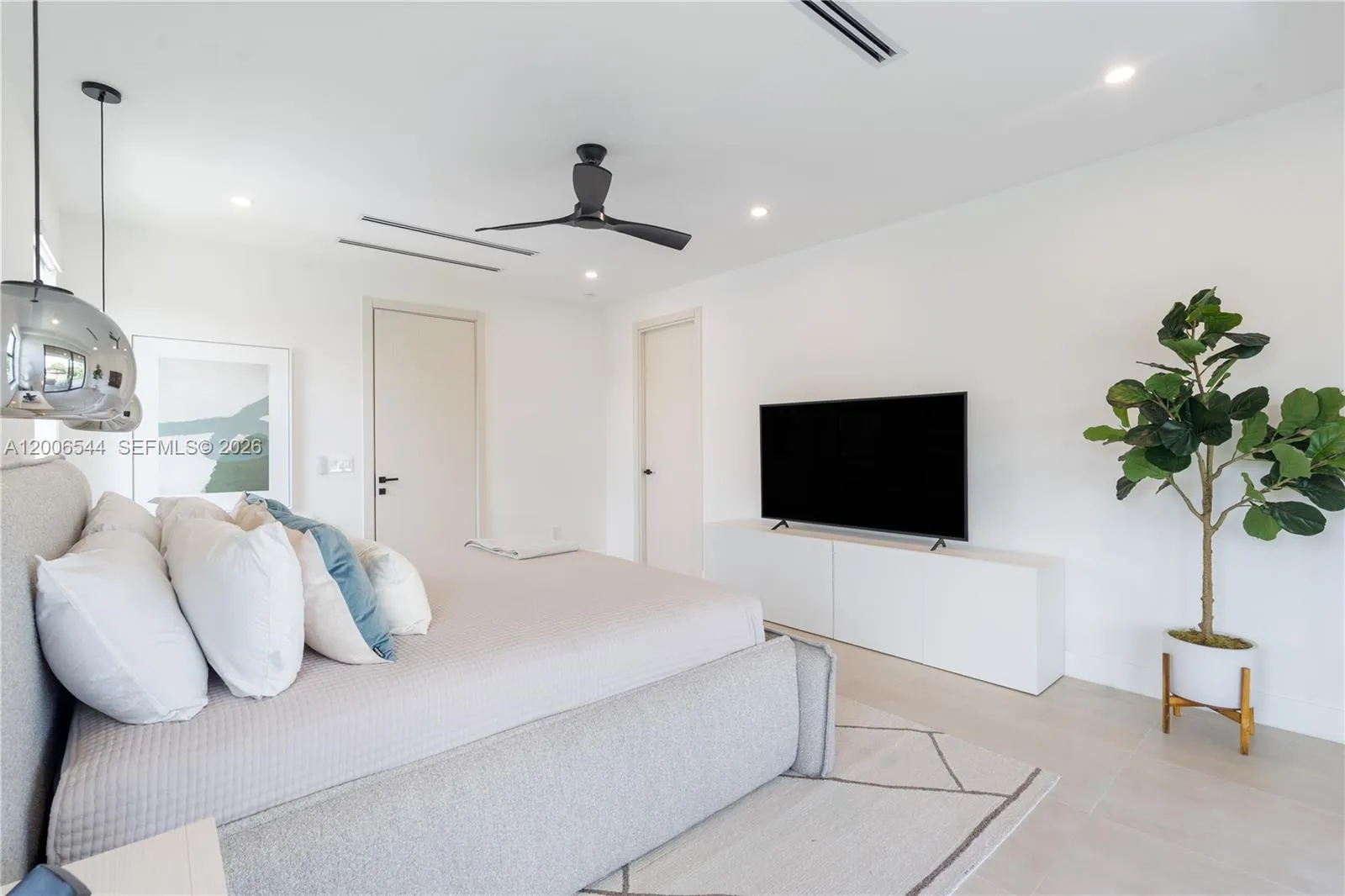 1321 Ne 13th Ave, Fort Lauderdale, Florida 33304, Fort Lauderdale, Florida 33304, 3 Bedrooms Bedrooms, ,3 BathroomsBathrooms,Residential,For Sale,1321 Ne 13th Ave, Fort Lauderdale, Florida 33304,A12006544