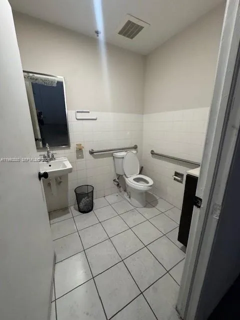 13860 Sw 143rd Ct 2, Miami, Florida 33186, Miami, Florida 33186, ,Commercial Lease,For Rent,13860 Sw 143rd Ct 2, Miami, Florida 33186,A11990880