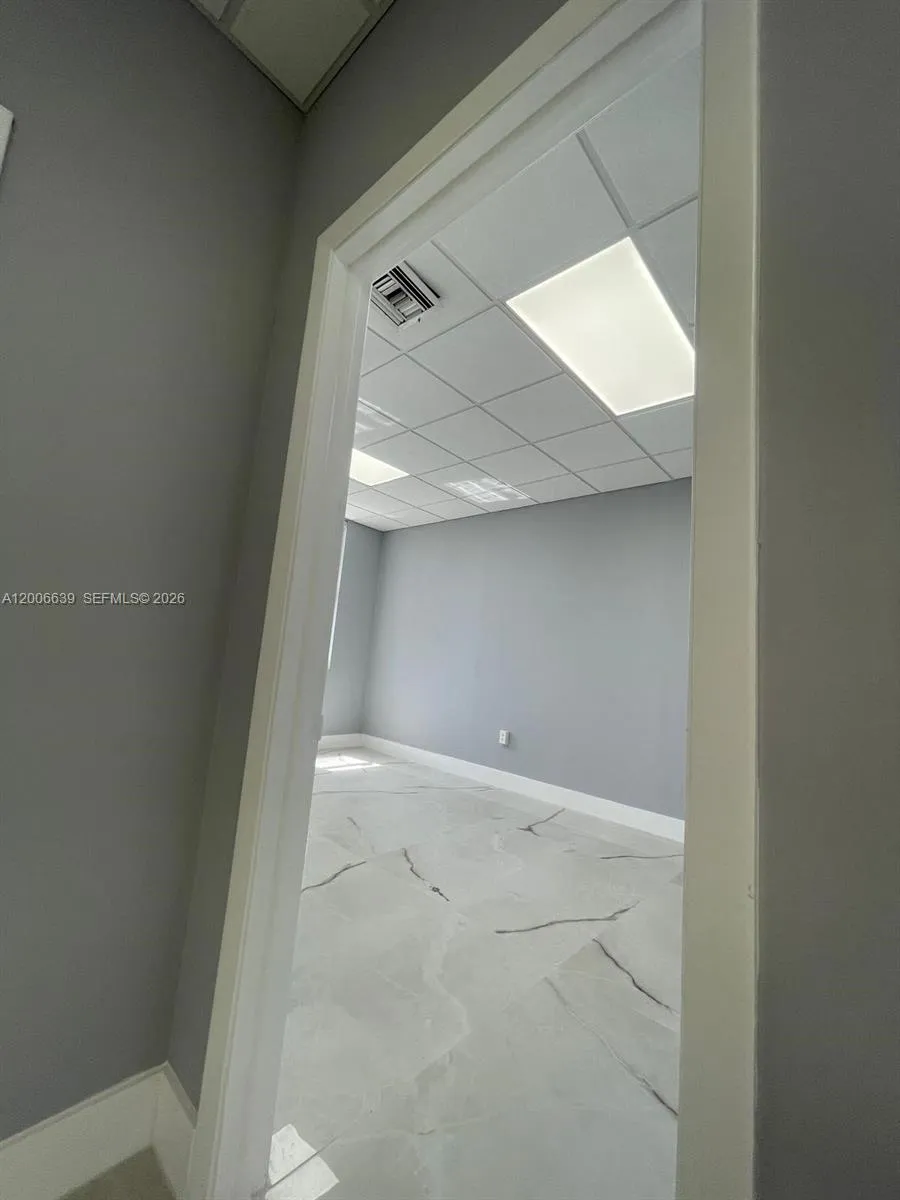 3800 S Ocean Dr 219, Hollywood, Florida 33019, Hollywood, Florida 33019, ,Commercial Lease,For Rent,3800 S Ocean Dr 219, Hollywood, Florida 33019,A12006639