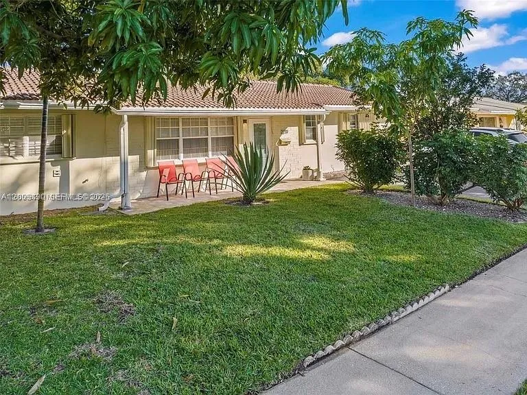 2219 N 35th Ave, Hollywood, Florida 33021, Hollywood, Florida 33021, 3 Bedrooms Bedrooms, ,2 BathroomsBathrooms,Residential Lease,For Rent,2219 N 35th Ave, Hollywood, Florida 33021,A12005130