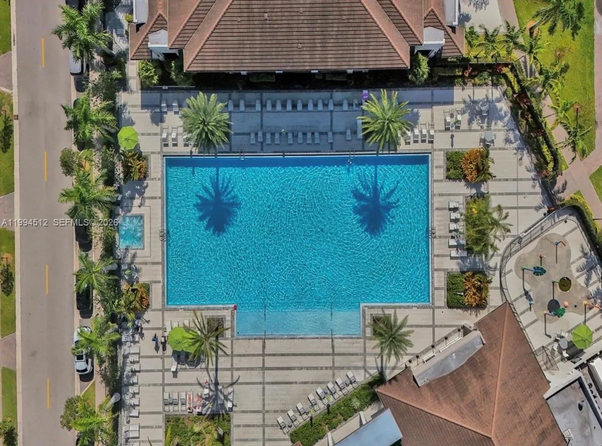 8001 Nw 41st St F-113, Doral, Florida 33166, Doral, Florida 33166, 3 Bedrooms Bedrooms, ,2 BathroomsBathrooms,Residential,For Sale,8001 Nw 41st St F-113, Doral, Florida 33166,A11994512