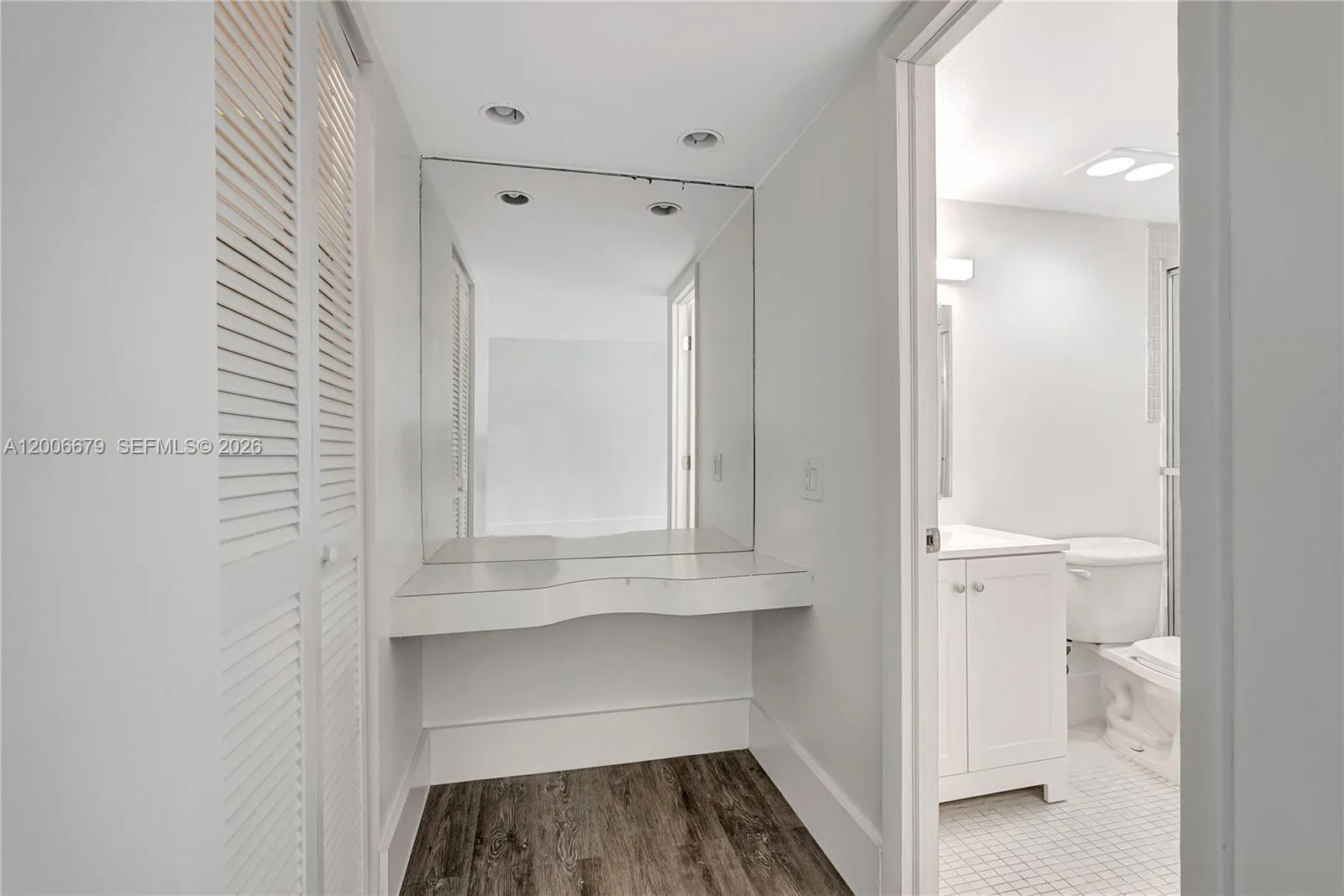 4800 Hillcrest Ln 207, Hollywood, Florida 33021, Hollywood, Florida 33021, 2 Bedrooms Bedrooms, ,2 BathroomsBathrooms,Residential,For Sale,4800 Hillcrest Ln 207, Hollywood, Florida 33021,A12006679