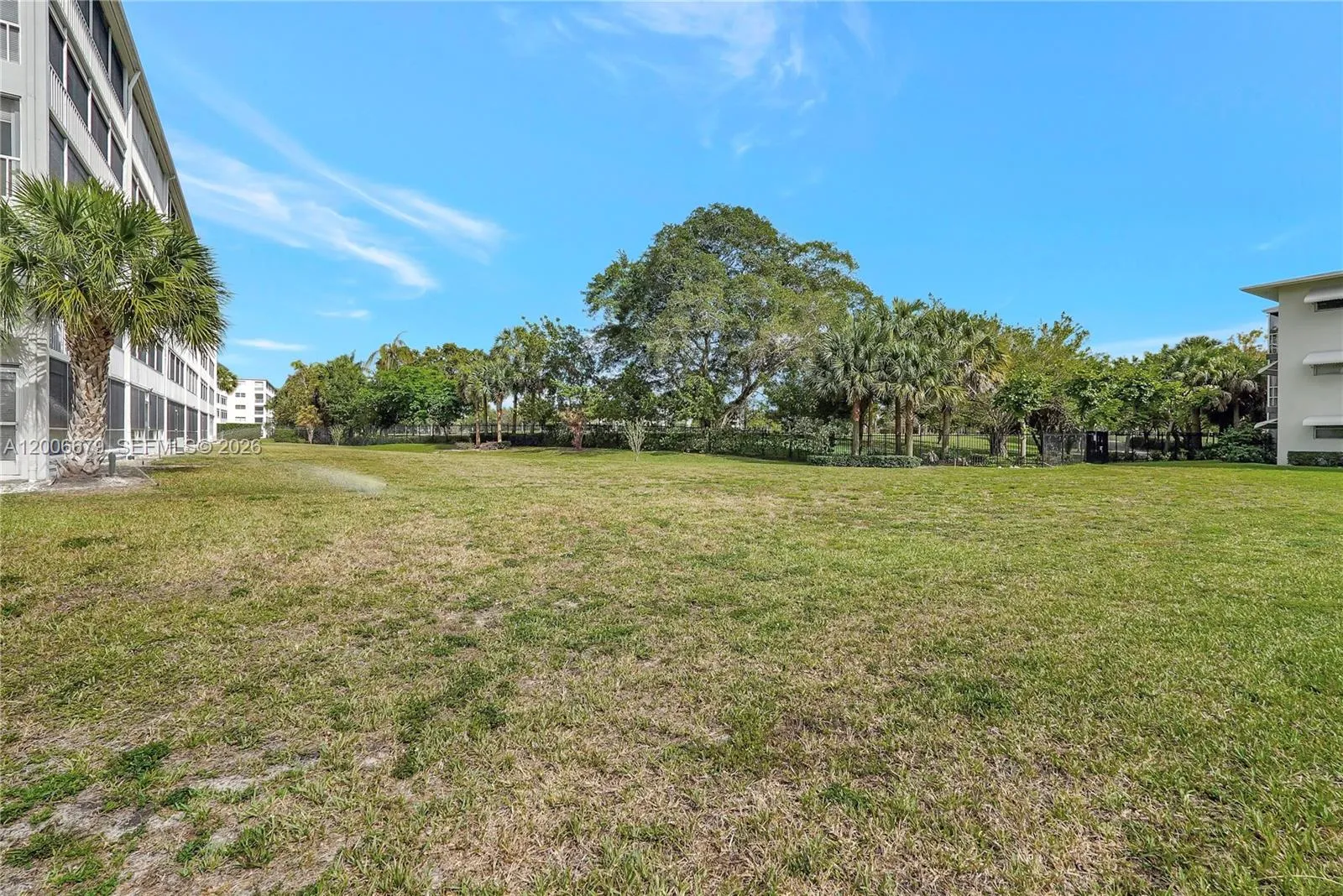 4800 Hillcrest Ln 207, Hollywood, Florida 33021, Hollywood, Florida 33021, 2 Bedrooms Bedrooms, ,2 BathroomsBathrooms,Residential,For Sale,4800 Hillcrest Ln 207, Hollywood, Florida 33021,A12006679