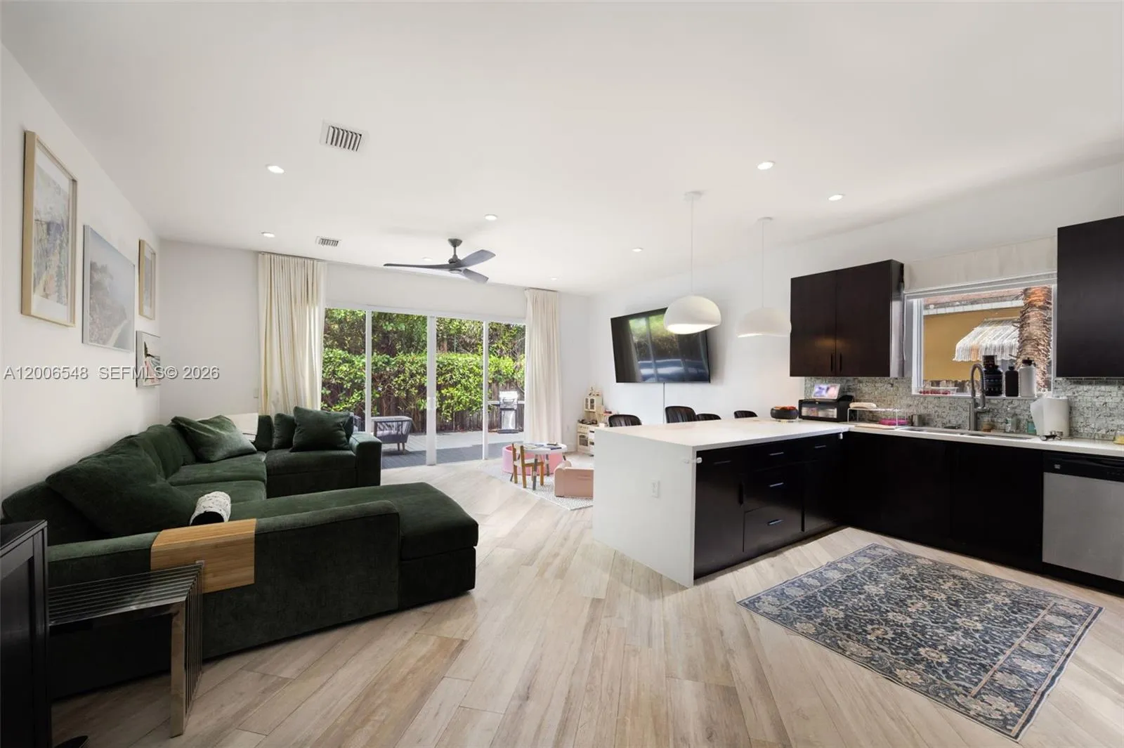 2931 Sw 27th Ter 2931, Miami, Florida 33133, Miami, Florida 33133, 3 Bedrooms Bedrooms, ,2 BathroomsBathrooms,Residential,For Sale,2931 Sw 27th Ter 2931, Miami, Florida 33133,A12006548