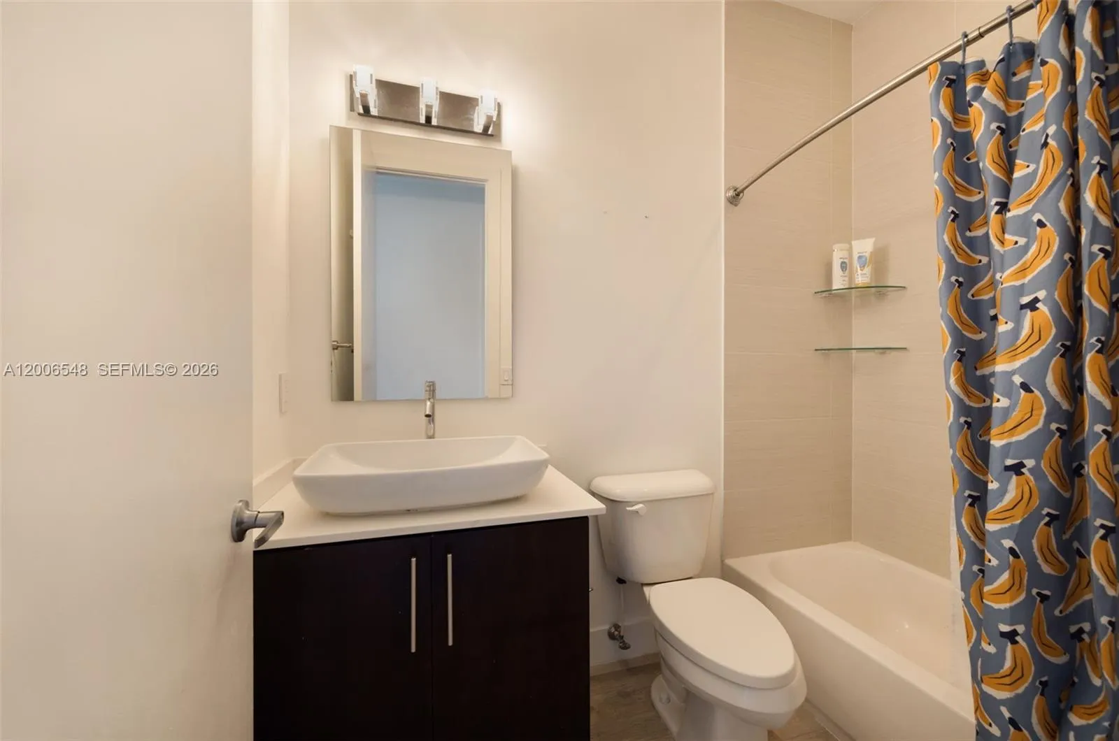 2931 Sw 27th Ter 2931, Miami, Florida 33133, Miami, Florida 33133, 3 Bedrooms Bedrooms, ,2 BathroomsBathrooms,Residential,For Sale,2931 Sw 27th Ter 2931, Miami, Florida 33133,A12006548