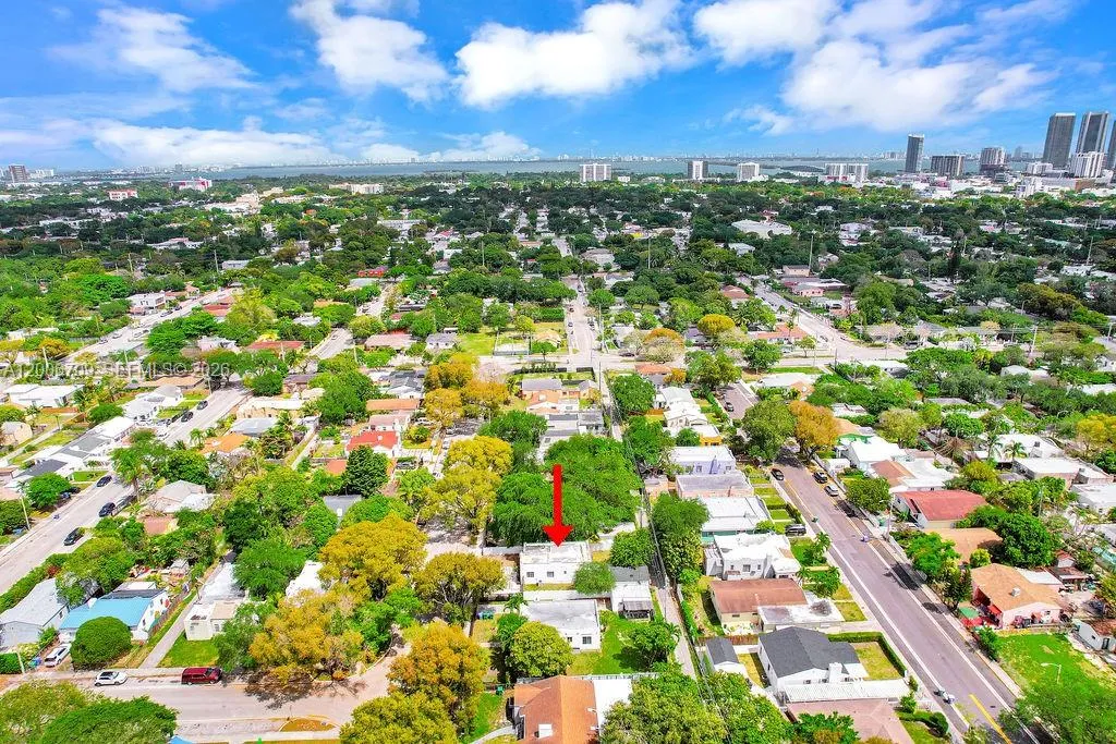 570 Nw 48th St, Miami, Florida 33127, Miami, Florida 33127, 3 Bedrooms Bedrooms, ,2 BathroomsBathrooms,Residential,For Sale,570 Nw 48th St, Miami, Florida 33127,A12006709